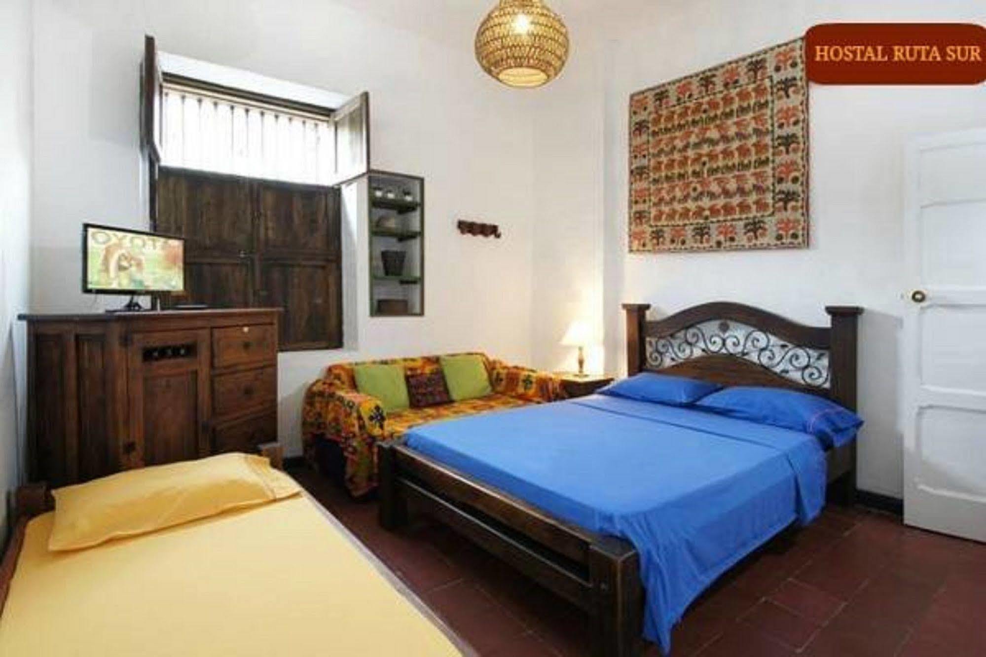 Casa Ruta Sur Hotel Cali Bagian luar foto